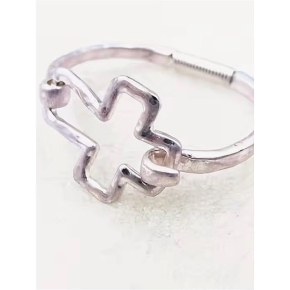 🩶 NEW Silver Cross Bangle Bracelet - Shining Silver 🩶